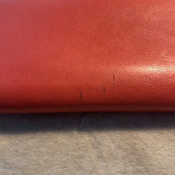 LOUIS VUITTON Taurillon Lockme Leather Zip Around Wallet - Picture 8 of 12